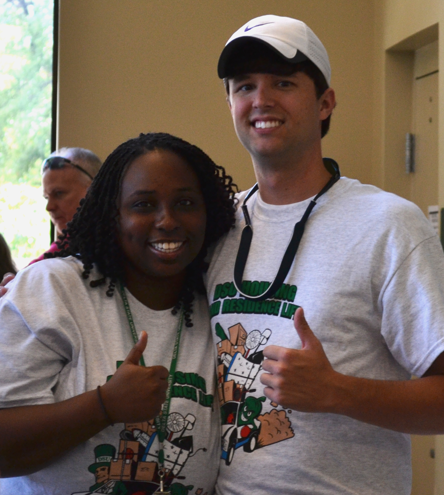 Volunteers will be on campus this Sunday to help new students move in to the dorms. 